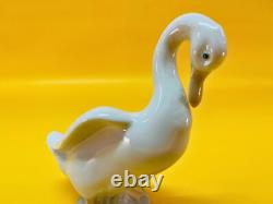NAO Lladro Goose Figurine Small Porcelain Spain Vintage Bird Collectible