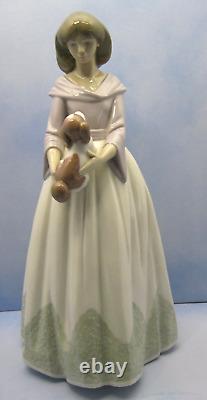 NAO Lladro Lady with Her Spoiled Puppy Figurine 1998