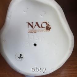 NAO Lladro My Little Bouquet Woman #1350 Lady in Blue Dress with Roses Figure