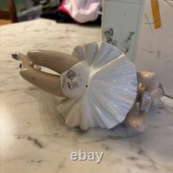 NAO Lladro Porcelain Ballerina Dancer Figurine Resting Pose Original Box Perfect