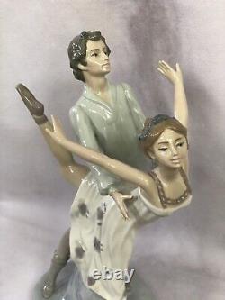 NAO Lladro Porcelain Figurine Ballet Dancer Dancing On A Cloud