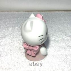 NAO Lladro Sanrio Hello Kitty Collection Figure Ornament No box