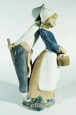 NAO Lladro Spain Porcelain Figurine ° XXL Porcelain Figurine ° peasant infants