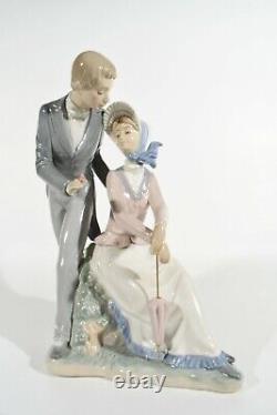 NAO Lladro Spain XXL porcelain figurine ° Biedermeier couple 1984 ° flowers cavalier