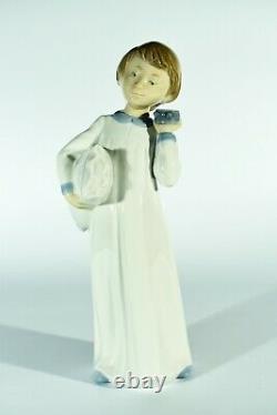 NAO Lladro Spain porcelain figurine ° bedtime ° girl with pillow and clock