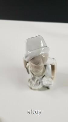 NAO Lladro Wash Day Girl Glazed Figurine Early 1970s Marking