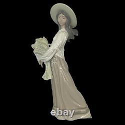 NAO Lladro Woman Holding Wheat Figurine Handmade