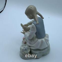 NAO Lladro engraved 105NAO Lladro