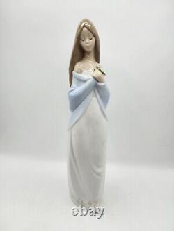 NAO by LLADRO 1344 Brillo Tall Floral Maiden Woman Porcelain Figure 13.5H