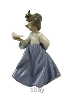 NAO by LLADRO Girl with Dove Porcelain Figurine #1088 Bird Lover Spain 1988