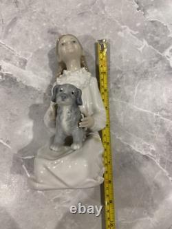 NAO by LLADRO KNEELING GIRL RARE figure