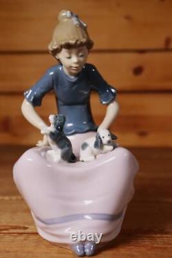 NAO by LLADRO Spain Figure Girl with Puppies Girls with Dogs with Signature #P