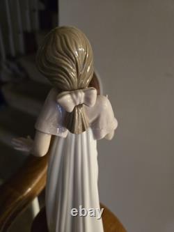 NAO by LLADRO figurine Young Girl