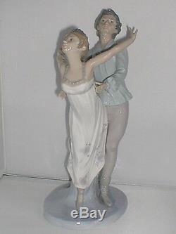 NAO by LlADRO Figurine, WONDERFUL BALLET DANCERS, Stunning, Very Rare