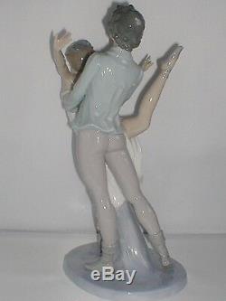 NAO by LlADRO Figurine, WONDERFUL BALLET DANCERS, Stunning, Very Rare