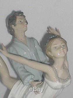 NAO by LlADRO Figurine, WONDERFUL BALLET DANCERS, Stunning, Very Rare