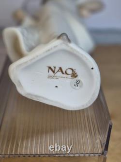 NAO by Lladro