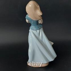 NAO by Lladro #762 Girl with Bunny Figurine 11 Hand Made in Spain with Box