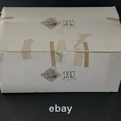 NAO by Lladro #762 Girl with Bunny Figurine 11 Hand Made in Spain with Box