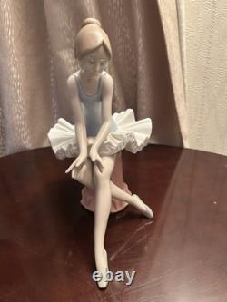 NAO by Lladro Ballerina Seated Porcelain Figurine 1992 Ballet Dancer Boxed