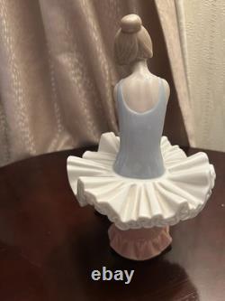 NAO by Lladro Ballerina Seated Porcelain Figurine 1992 Ballet Dancer Boxed