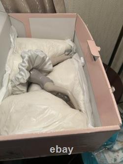 NAO by Lladro Ballet Exercise 1208 Seated Ballerina Porcelain Figurine Boxed