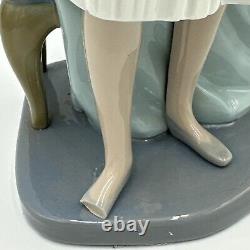 NAO by Lladro Daisa 1983 Ballerina Standing in front of Stool chair Rare READ