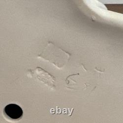 NAO by Lladro Figurine 2 Young Girls on Bench Feeding Birds 1970s