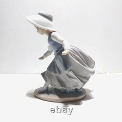 NAO by Lladro Figurine Girl with Hoop #B 26 Missing Hoop Porcelain Ceramic