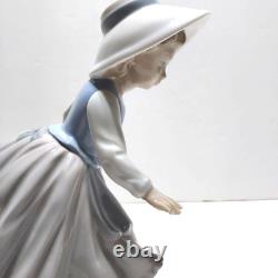 NAO by Lladro Figurine Girl with Hoop #B 26 Missing Hoop Porcelain Ceramic