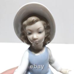 NAO by Lladro Figurine Girl with Hoop #B 26 Missing Hoop Porcelain Ceramic