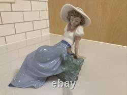 NAO by Lladro Figurine of Young Girl #1042 Listening Bird 1984 Handmade in Spain