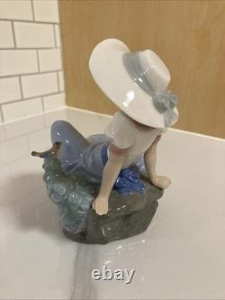 NAO by Lladro Figurine of Young Girl #1042 Listening Bird 1984 Handmade in Spain
