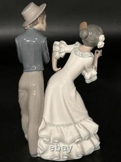 NAO by Lladro Flamenco Dancing Couple Gypsy Group Figurine
