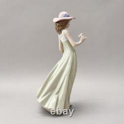 NAO by Lladró Gentle Breeze 01158 Porcelain Figurine 26cm Spain