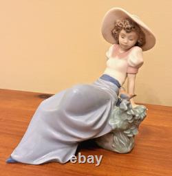 NAO by Lladro Girl Listening to the Bird's Songs #1042 Figurine Vtg 1987 Retired