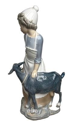 NAO by Lladro Girl With Goat Large 11.5 Porcelain Figurine Spain DAISA NAO by Lladro Girl With Goat Large 11.5 Porcelain Figurine Spain DAISA