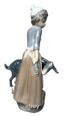 NAO by Lladro Girl With Goat Large 11.5 Porcelain Figurine Spain DAISA