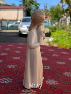 NAO by Lladro Girl with Puppy Dog Figurine 535 Porcelain Spain New In Box BNIB
