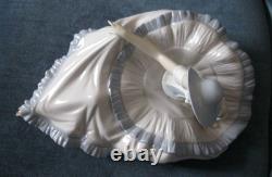 NAO by Lladro Grace Girl Hat Porcelain Figurine 1265 Daisa 1997 Spain Retaired