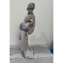 NAO by Lladro Japanese Girl with Fan Porcelain Figurine Geisha Spain 02000049