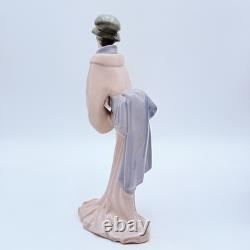 NAO by Lladro Japanese Girl with Fan Porcelain Figurine Geisha Spain 02000049