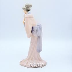 NAO by Lladro Japanese Girl with Fan Porcelain Figurine Geisha Spain 02000049