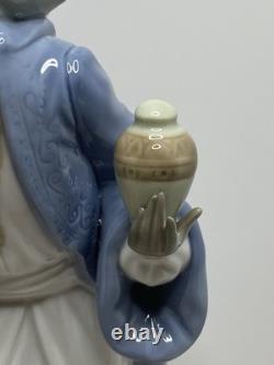 NAO by Lladro King Balthazar With Jug #00414 Nativity Christmas Porcelain Spain
