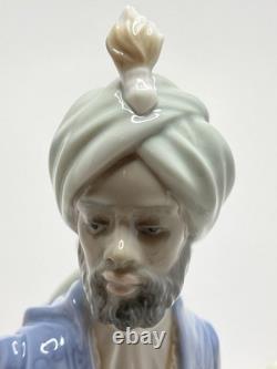 NAO by Lladro King Balthazar With Jug #00414 Nativity Christmas Porcelain Spain
