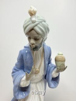 NAO by Lladro King Balthazar With Jug #00414 Nativity Christmas Porcelain Spain