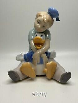 NAO by Lladro Porcelain DAYDREAMING WITH DONALD Disney Authentic MIB