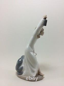 NAO by Lladro Porcelain Figure 1055B Girl Nightgown Lantern Dog 21 cm