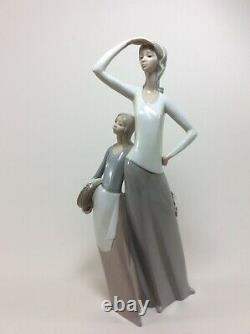 NAO by Lladro Porcelain Figurine looking at the horizon 36 cm Rarity 1960er years