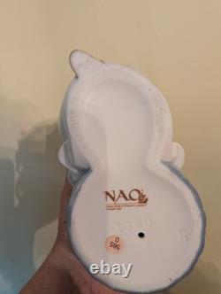 NAO by Lladró Porcelain Woman Brushing Hair Figurine Hand Painted Glossy 8 1999